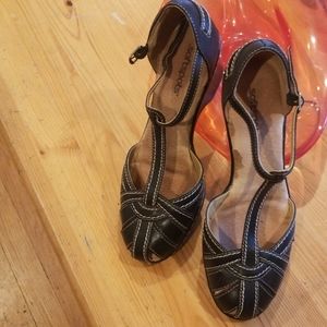 Softspots Stafford size 8